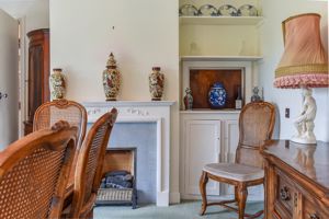 Dining Room - click for photo gallery